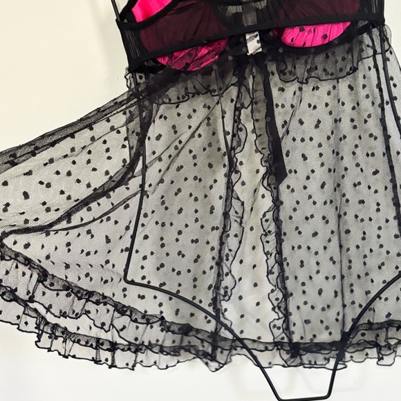 VICTORIA’S SECRET Women’s Black Pink Mesh Lace Teddy Bustier Underwire Size 34C - Picture 6 of 11
